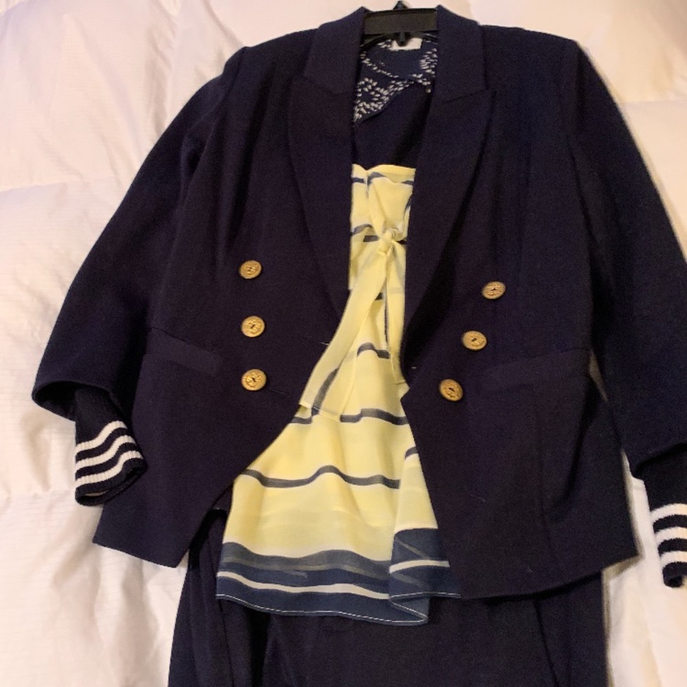 Cabi set - Picture 2 of 5